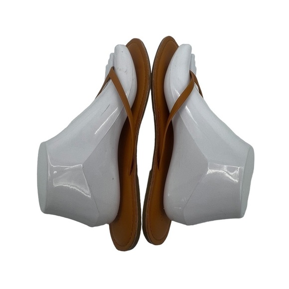 Old Navy Tan Faux Leather Capri Flat Sandals Size 9 1/2 Women’s - Picture 6 of 9